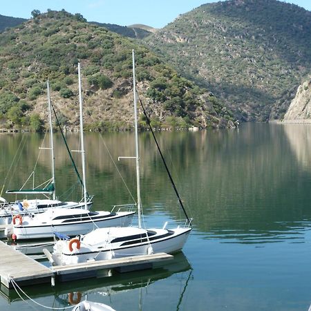 Douro Yacht Charter & Bungalows São João da Pesqueira Dış mekan fotoğraf