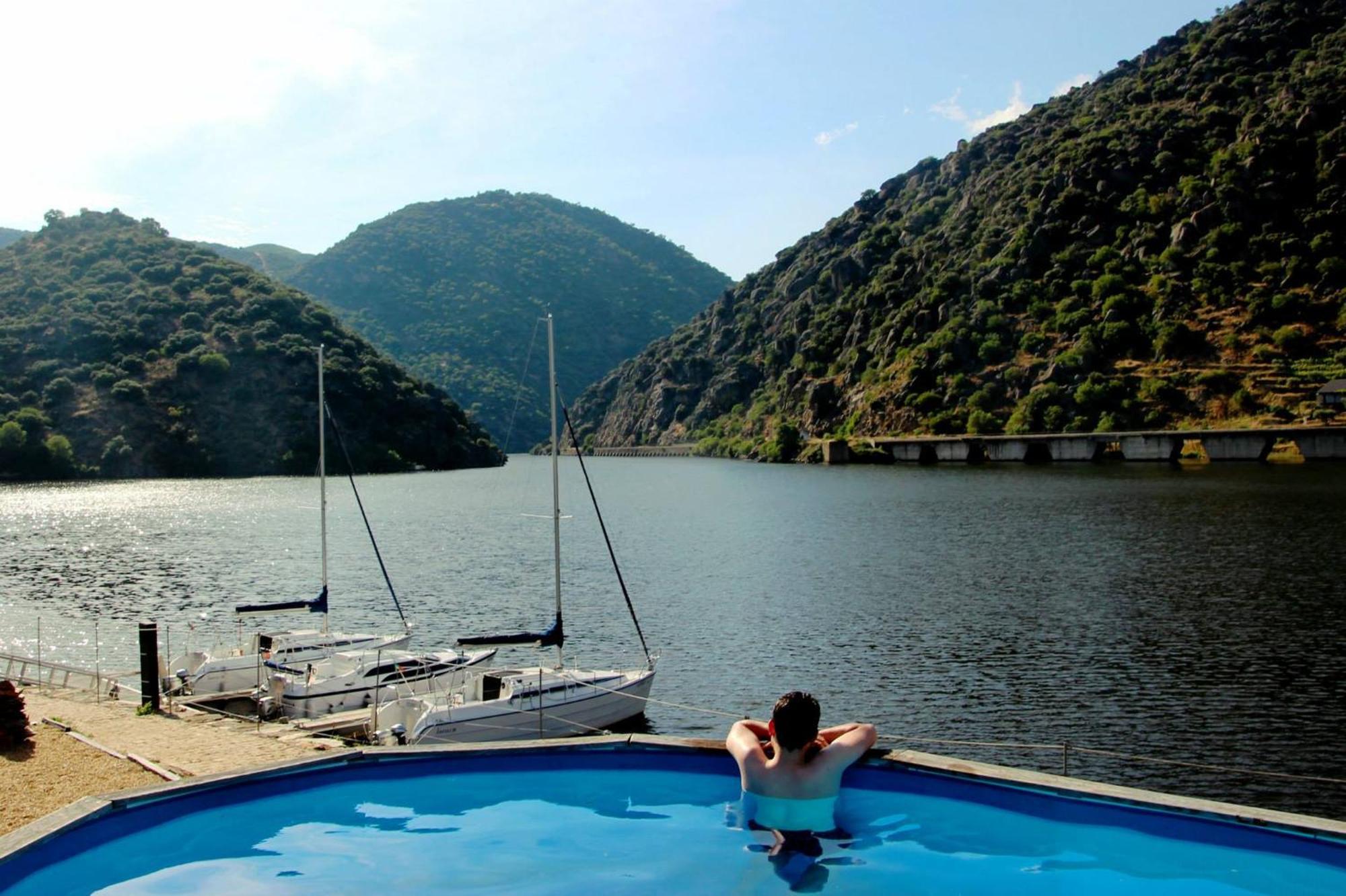 Douro Yacht Charter & Bungalows São João da Pesqueira Dış mekan fotoğraf