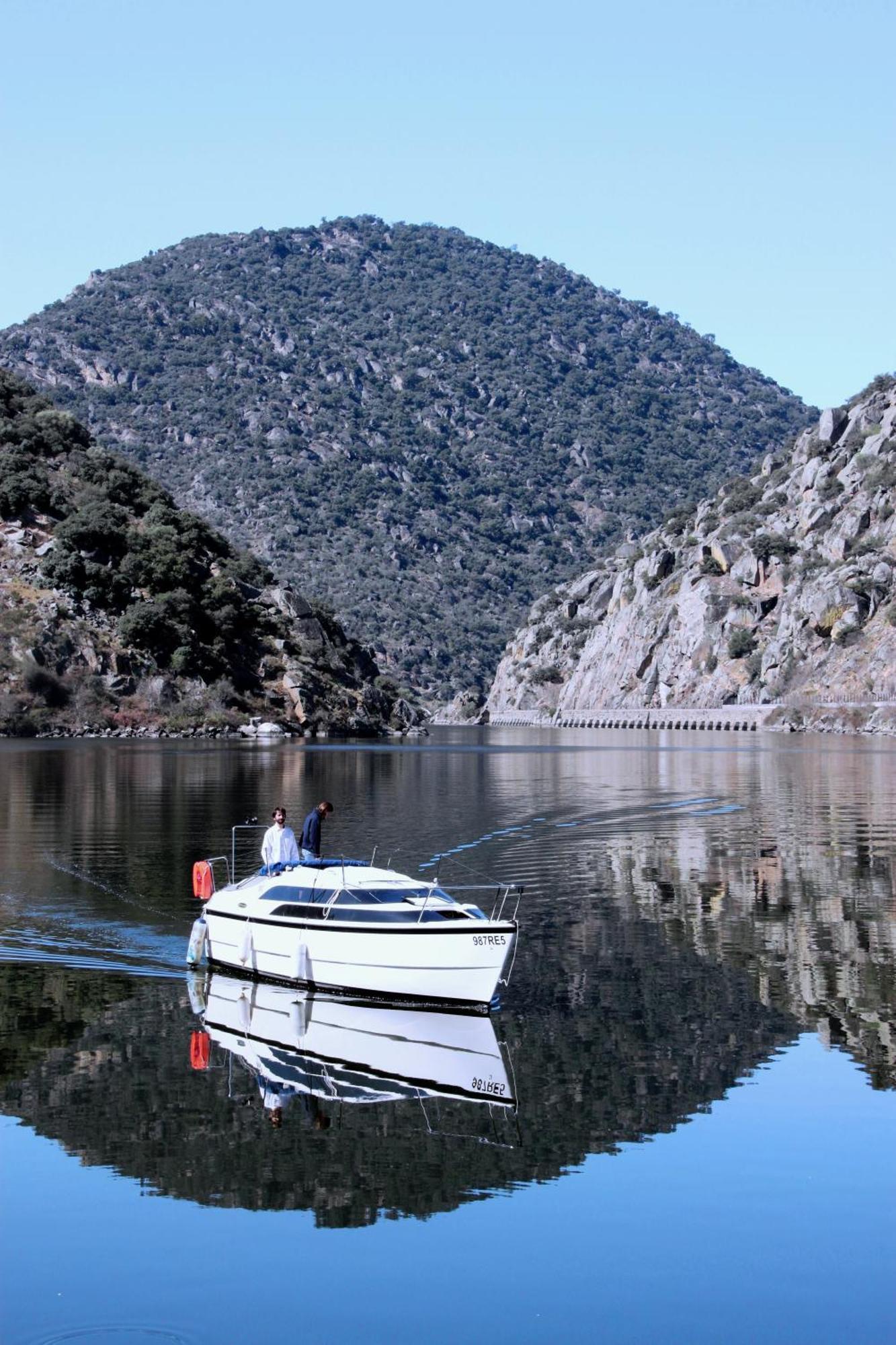Douro Yacht Charter & Bungalows São João da Pesqueira Oda fotoğraf