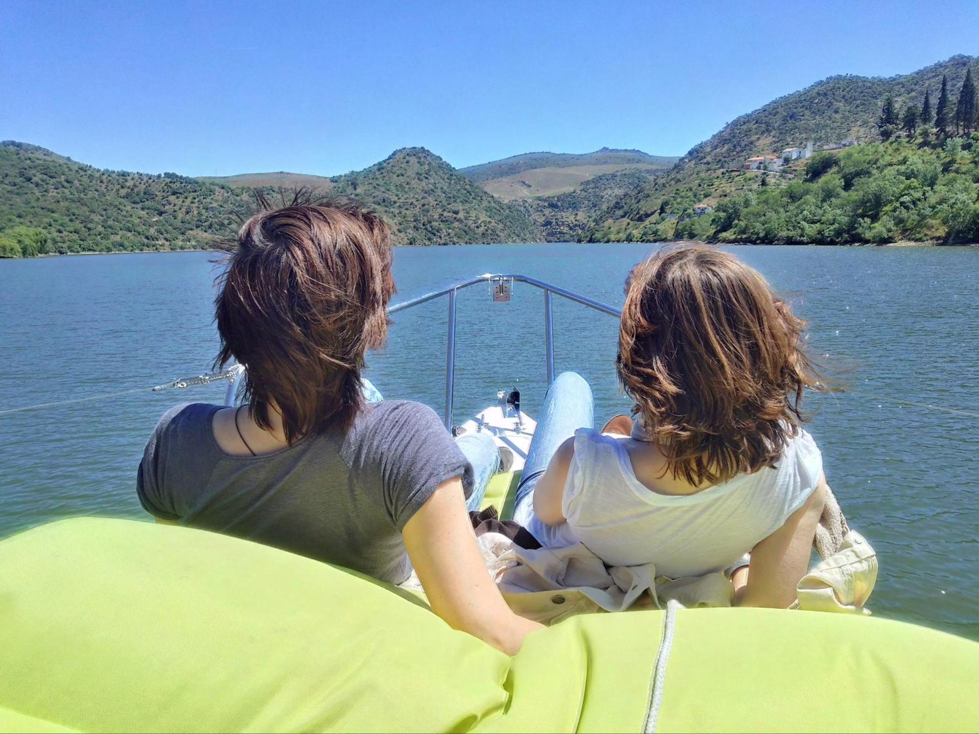 Douro Yacht Charter & Bungalows São João da Pesqueira Oda fotoğraf