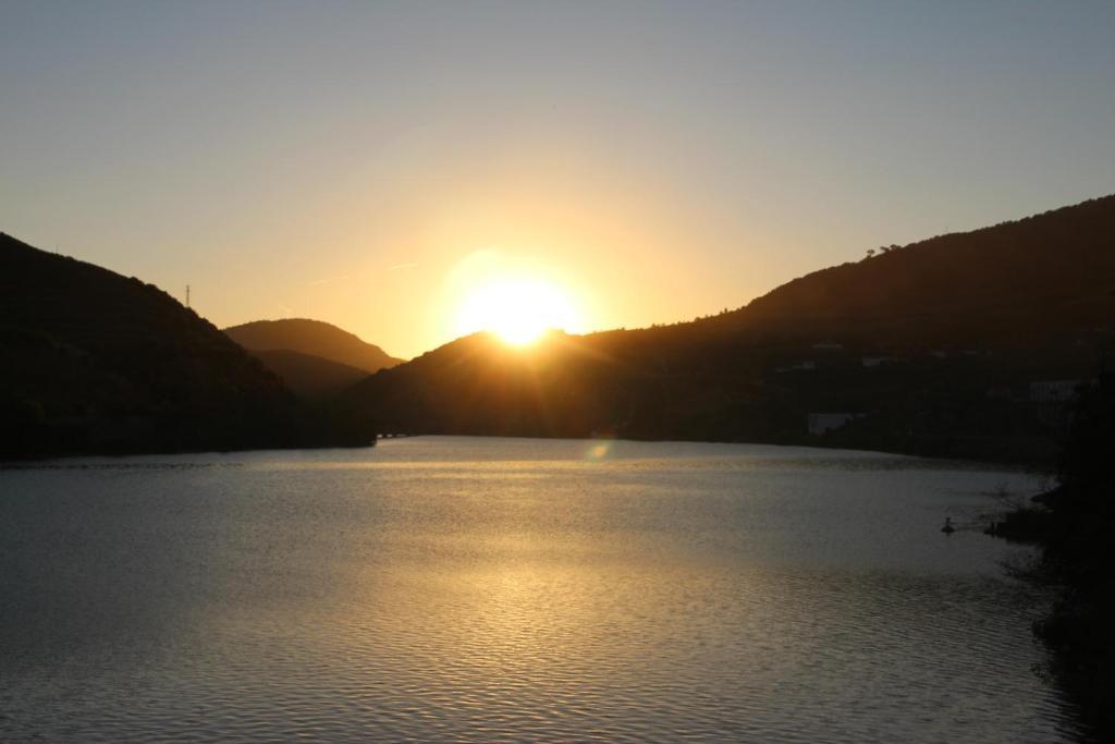 Douro Yacht Charter & Bungalows São João da Pesqueira Dış mekan fotoğraf